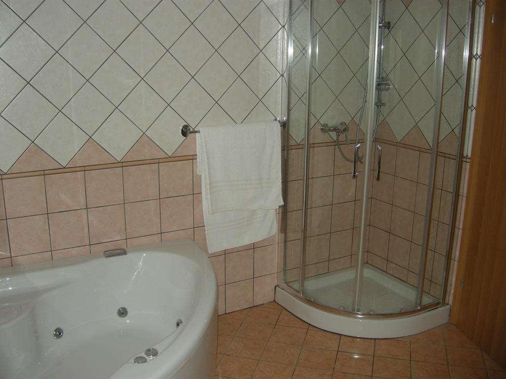 George Hotel Barcellona-Pozzo di Gotto Oda fotoğraf